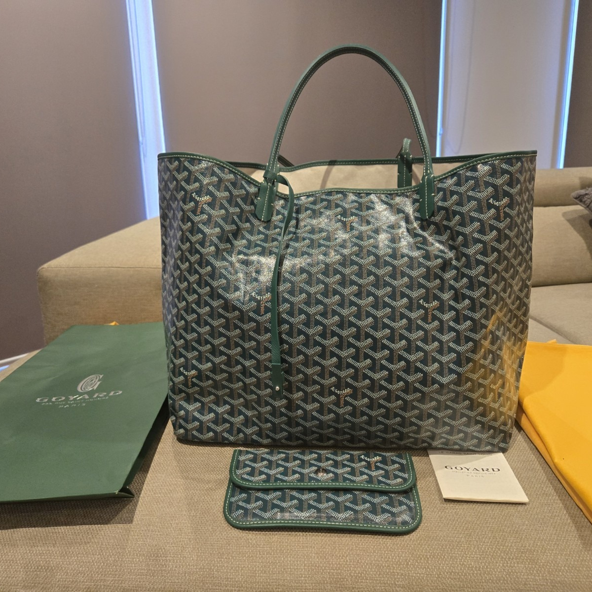 BG LV TOTE