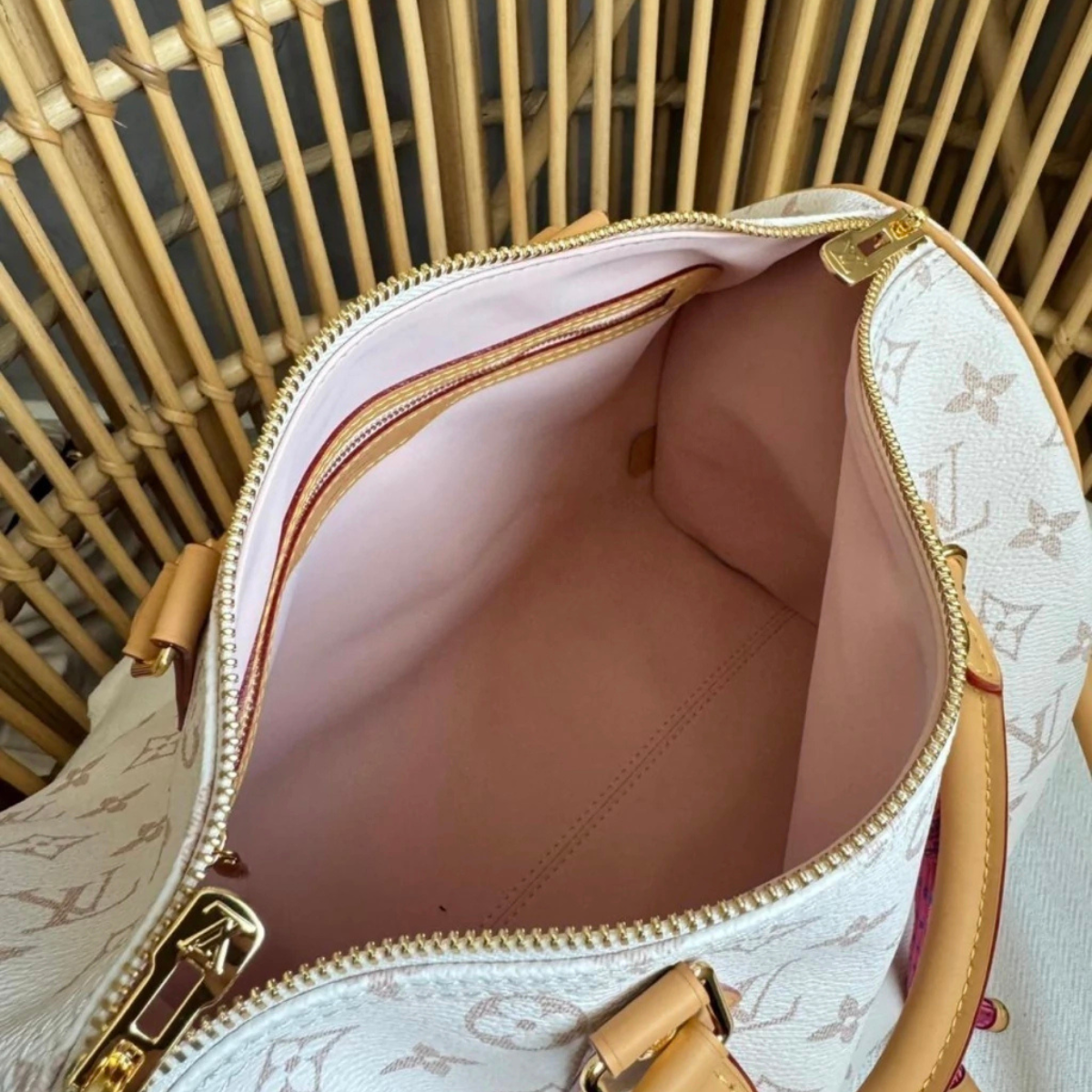 BG LV BAG