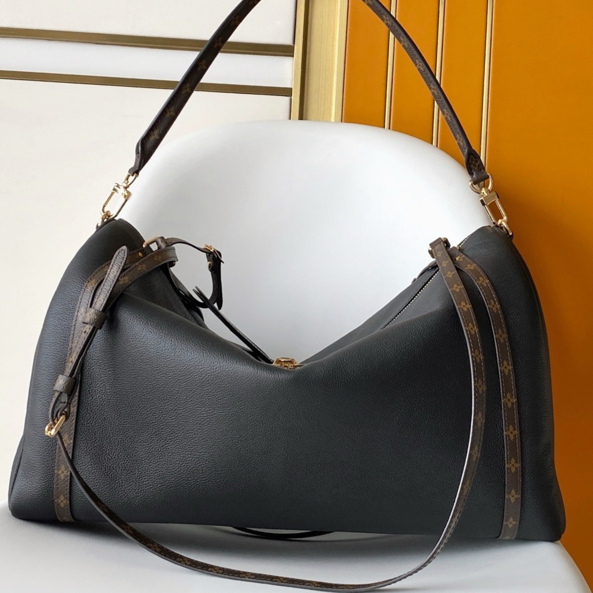 BG LV BAG